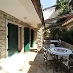 Konukevi Istriana 3*